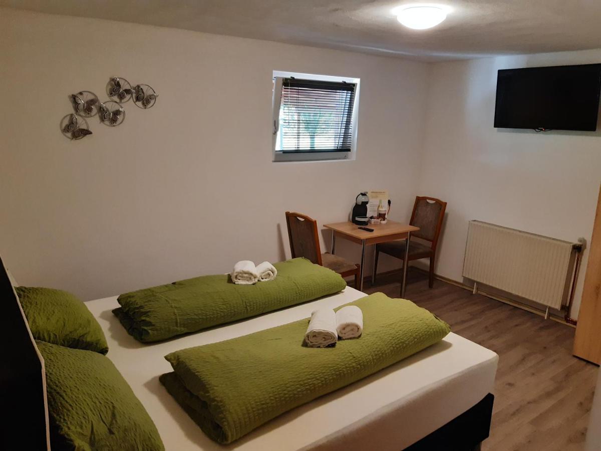 Отель Steakhaus Galgenbach Werne Экстерьер фото